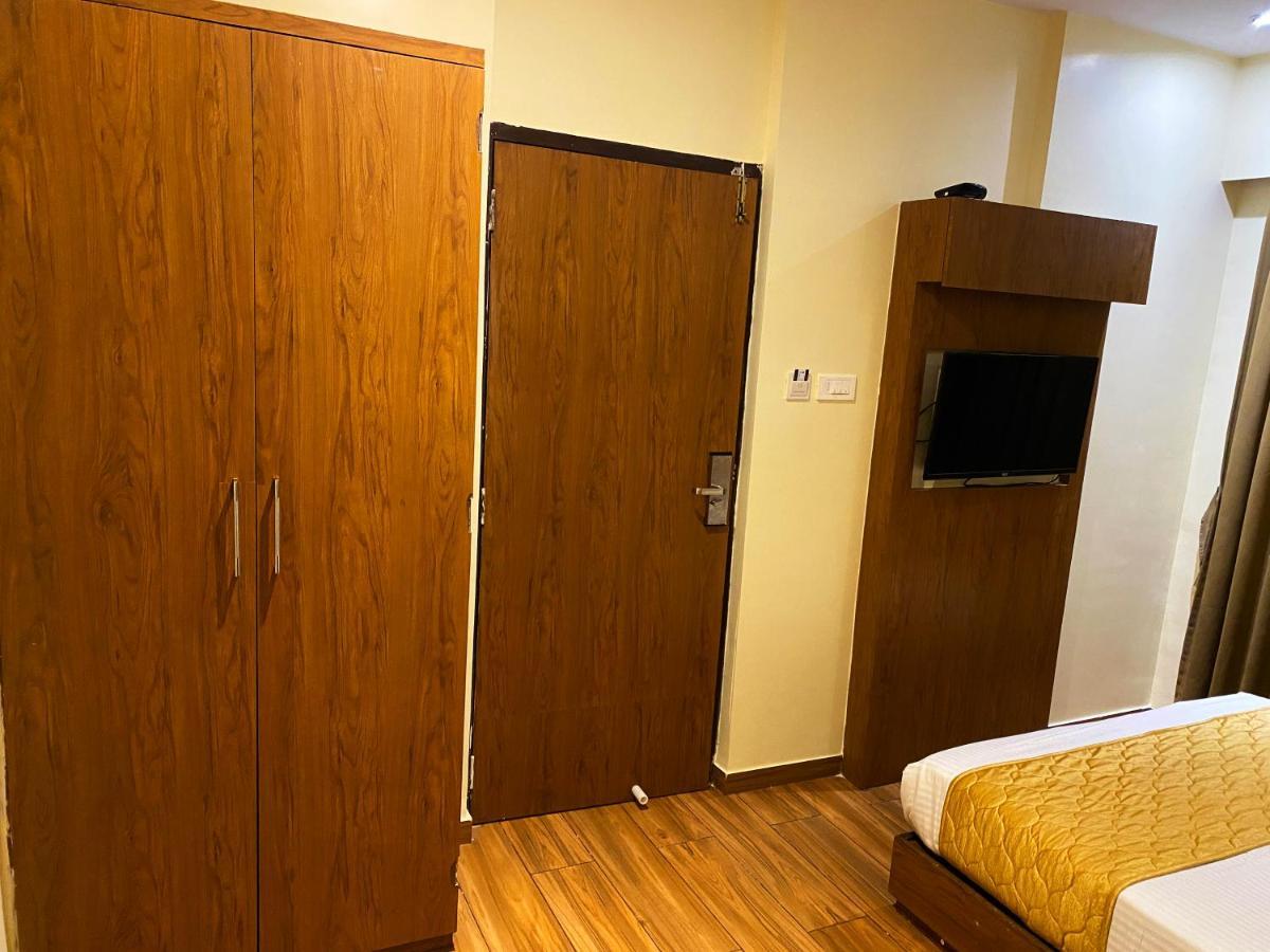 Hotel Pearl'S Bkc Inn- Near Trade Centre, Visa Consulate Βομβάη Εξωτερικό φωτογραφία