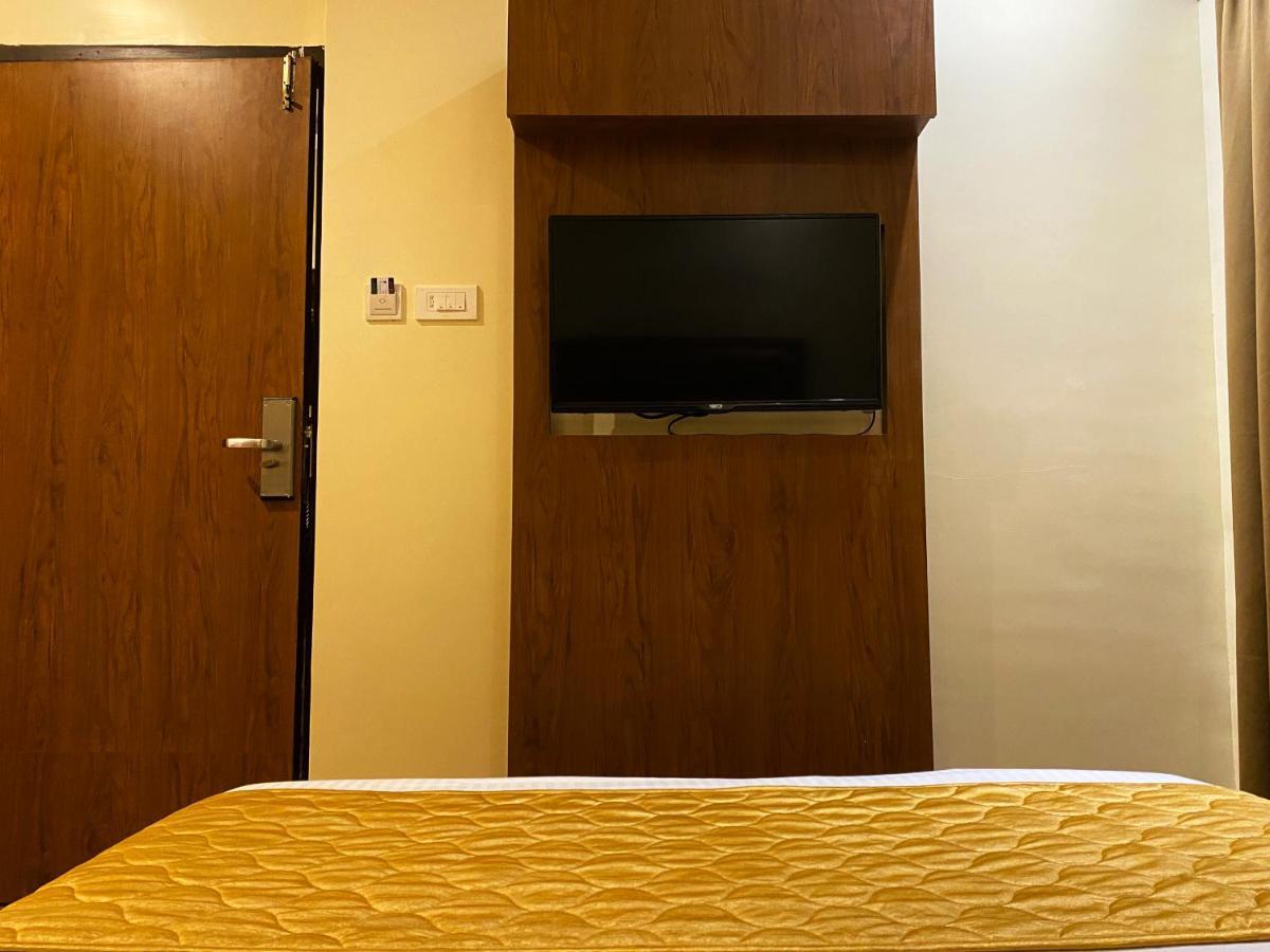 Hotel Pearl'S Bkc Inn- Near Trade Centre, Visa Consulate Βομβάη Εξωτερικό φωτογραφία