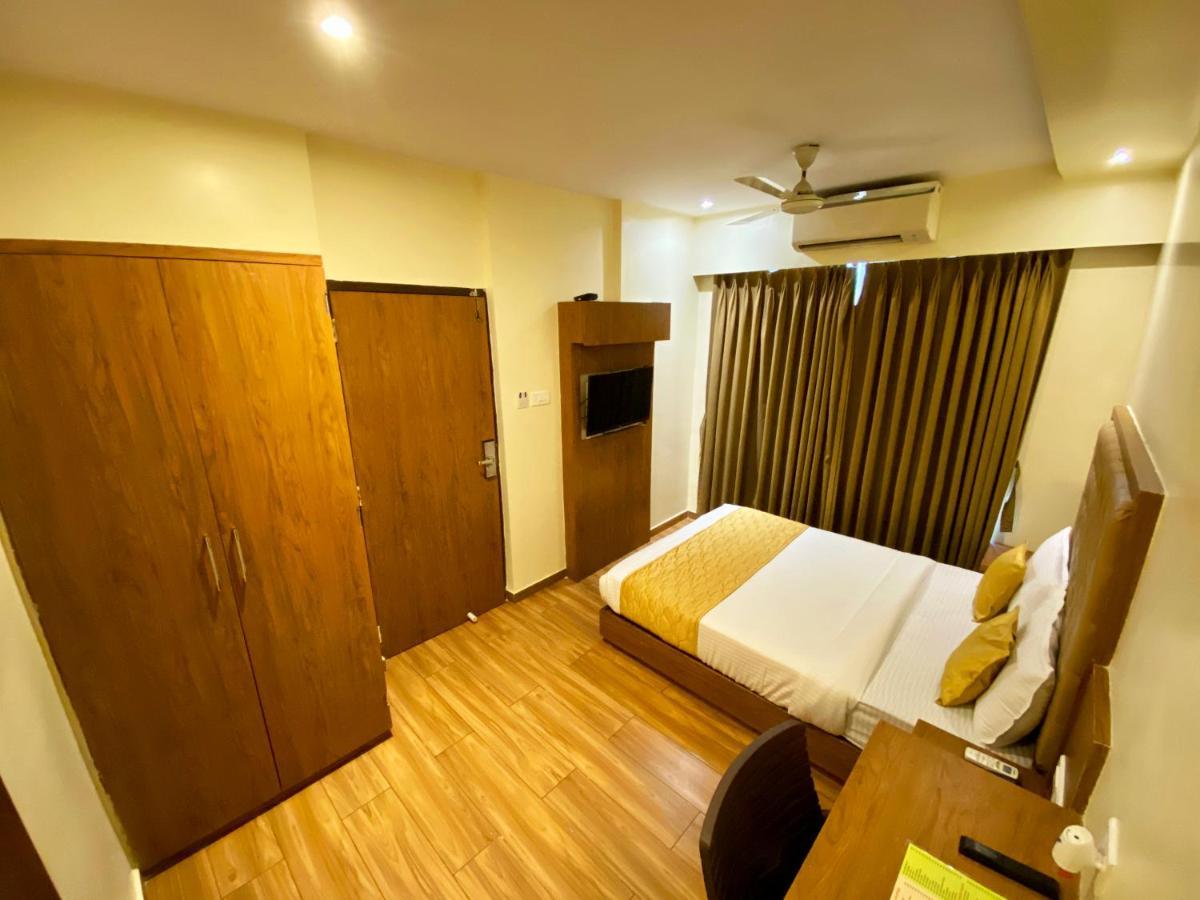 Hotel Pearl'S Bkc Inn- Near Trade Centre, Visa Consulate Βομβάη Εξωτερικό φωτογραφία