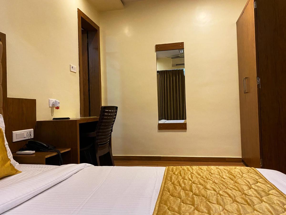 Hotel Pearl'S Bkc Inn- Near Trade Centre, Visa Consulate Βομβάη Εξωτερικό φωτογραφία